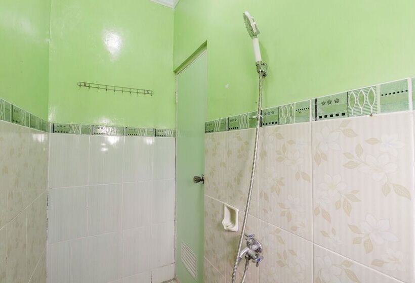 Serut 2 Homestay   Hostel