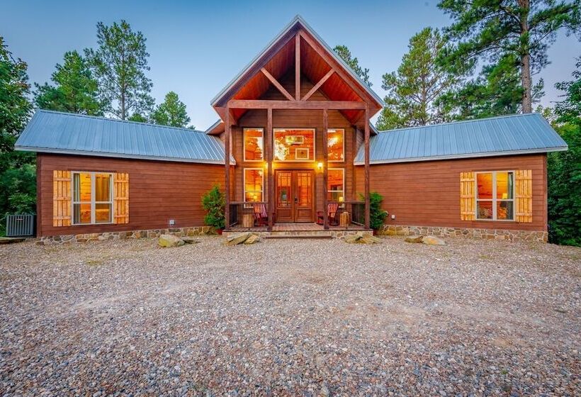 Stained Glass Hill Includes Free Wifi, Parking Onsite, Private Hot Tub, And Bbq By Redawning