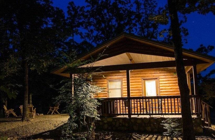 Sunsettin Cabin With Fireplace, Free Wifi, And Parking Onsite By Redawning