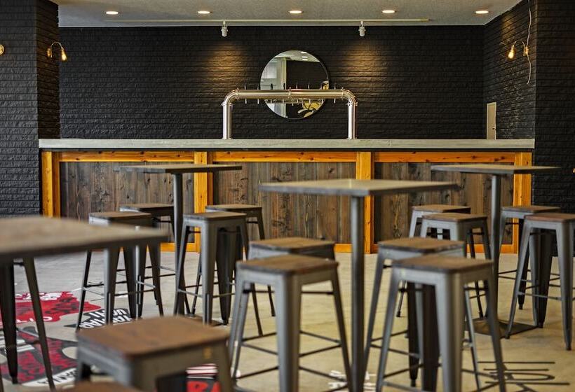 فندق صغير The Phat Packers