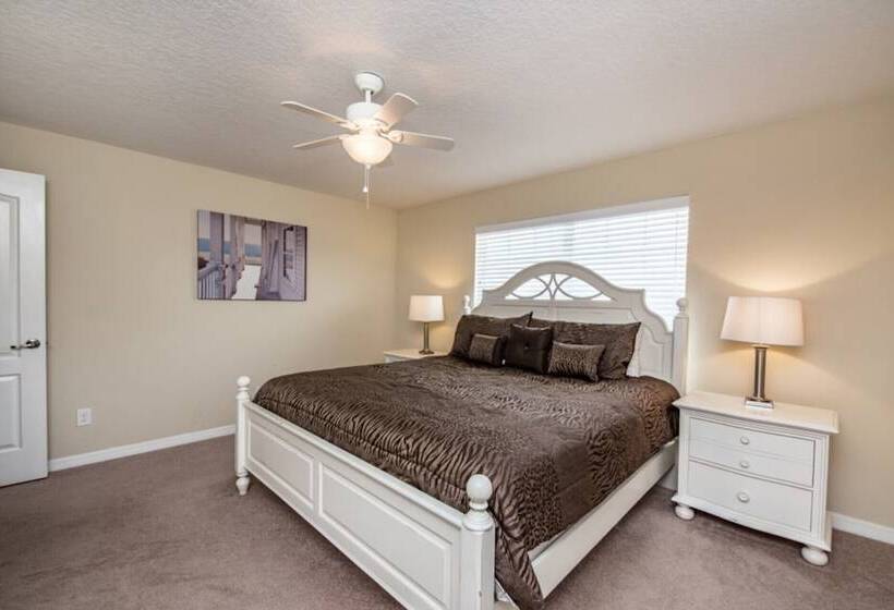 Townhome In Champions Gate Resort 2827