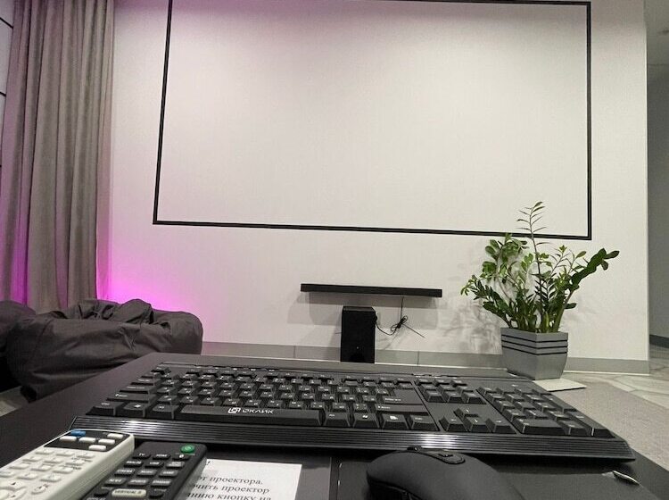 Vdali Poshtel   Hostel