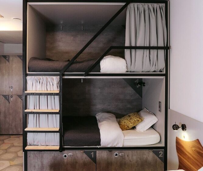 Vdali Poshtel   Hostel