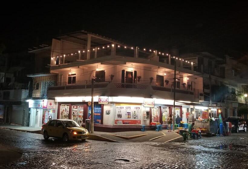 Vela Lounge & Hostel Pv   Caters To Male