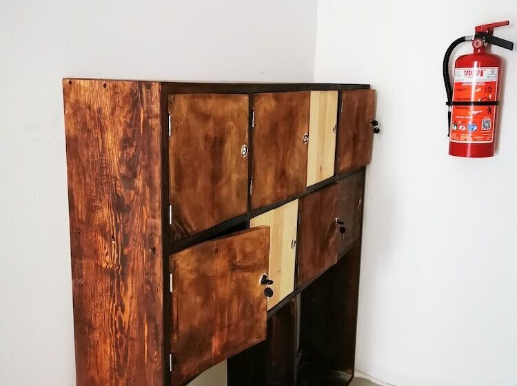 Vela Lounge & Hostel Pv   Caters To Male