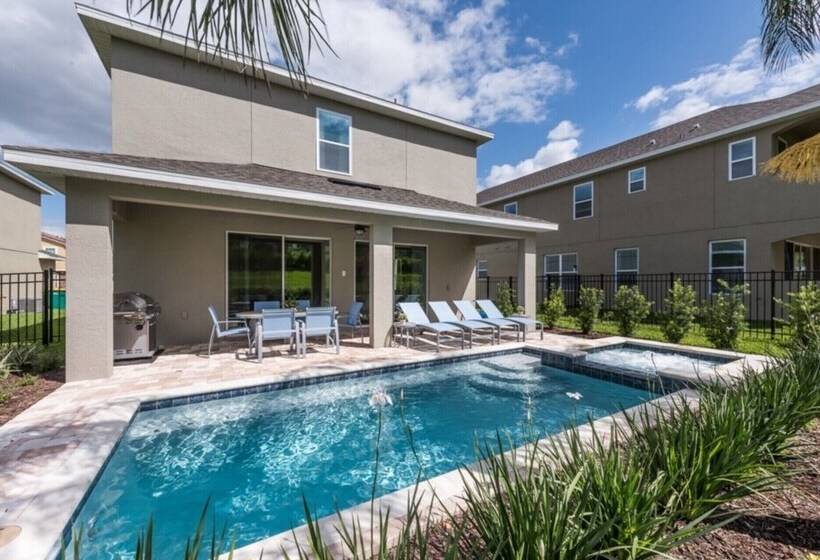 Villa In Encore Resort At Reunion 1996