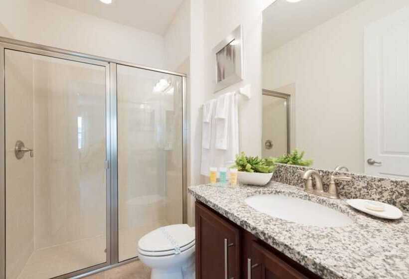 Villa In Encore Resort At Reunion 1996