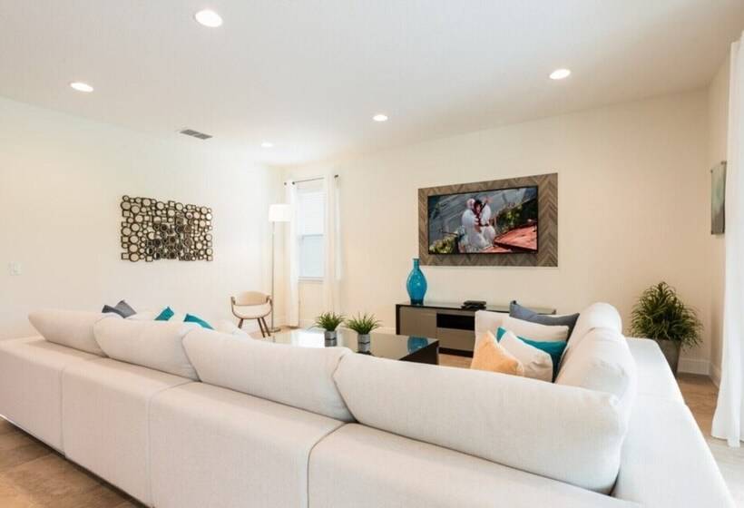 Villa In Encore Resort At Reunion 1996