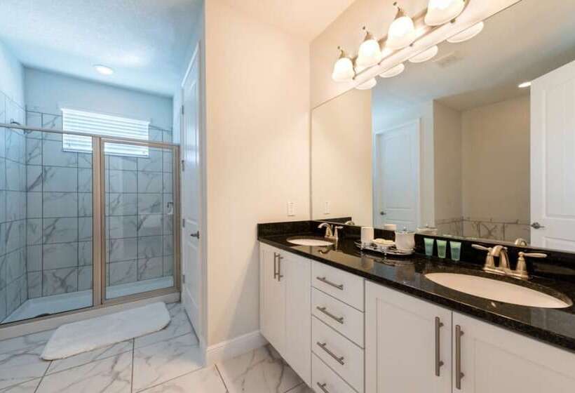 Villa In Encore Resort At Reunion 2986