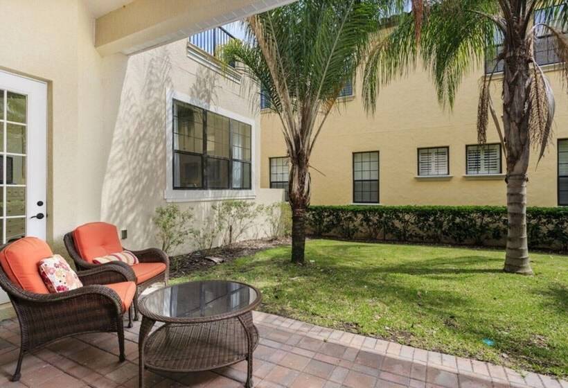 Villa In Reunion Resort 1297