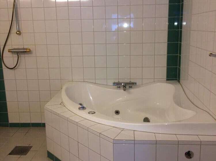 Vormsund Golf Hotell Bed & Breakfast