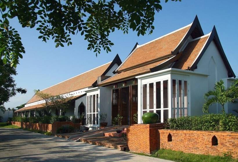 הוסטל Dorm Of Happiness By Tharaburi Resort