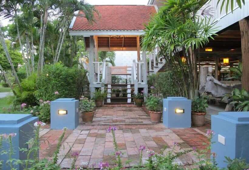 فندق صغير Dorm Of Happiness By Tharaburi Resort