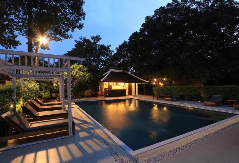 فندق صغير Dorm Of Happiness By Tharaburi Resort