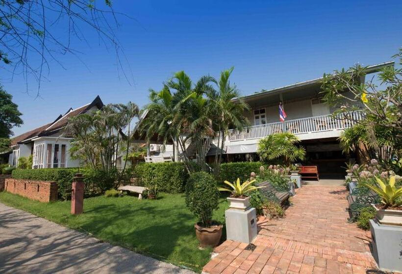 הוסטל Dorm Of Happiness By Tharaburi Resort