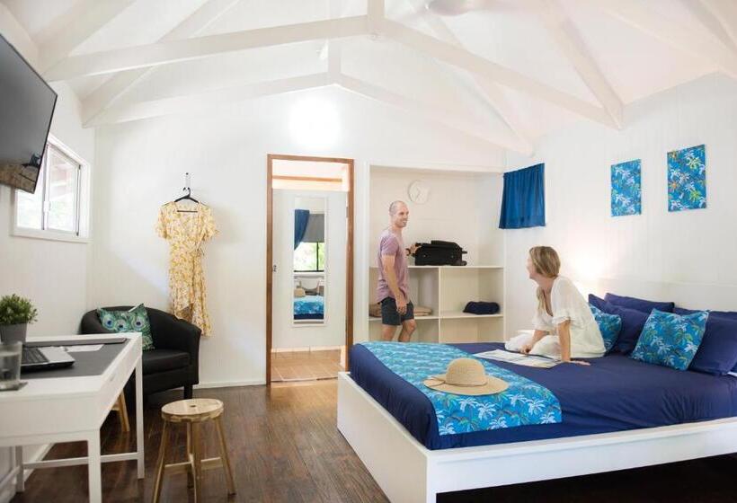 הוסטל Airlie Beach Magnums   Adults Only