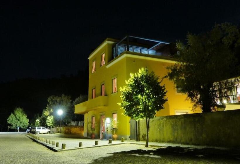 مبيت وإفطار Alamal River Club