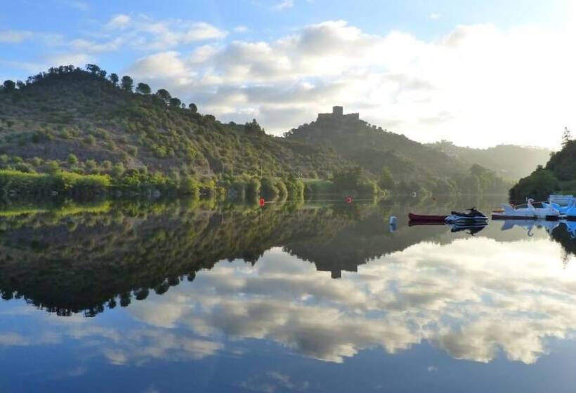 مبيت وإفطار Alamal River Club