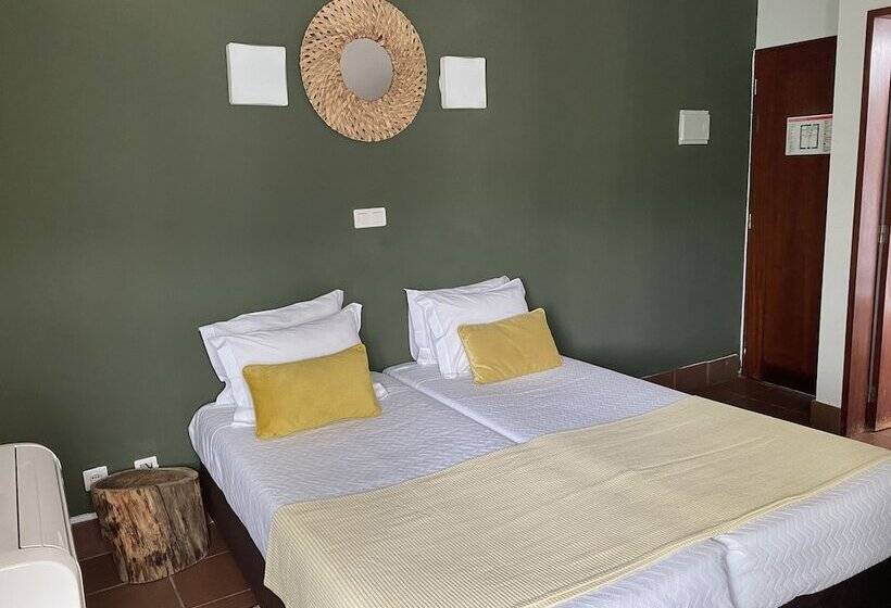 مبيت وإفطار Alamal River Club