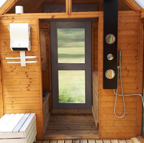 ベッドアンドブレックファースト La Longère Des Nuits De Varenne