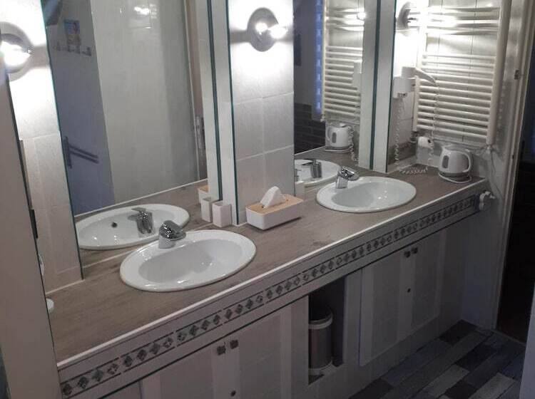 Bed and Breakfast La Longère Des Nuits De Varenne