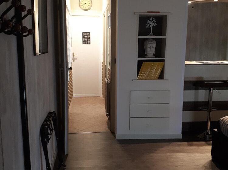 ベッドアンドブレックファースト La Longère Des Nuits De Varenne