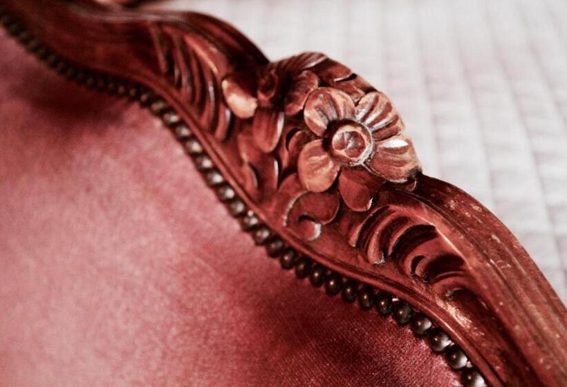 ベッドアンドブレックファースト Le Manoir De Marie Lou