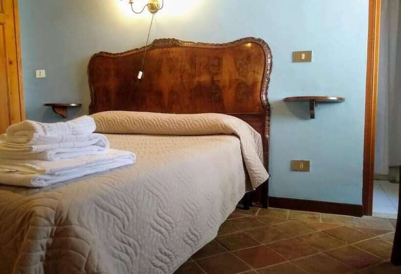 مبيت وإفطار Locanda Il Falco Nero