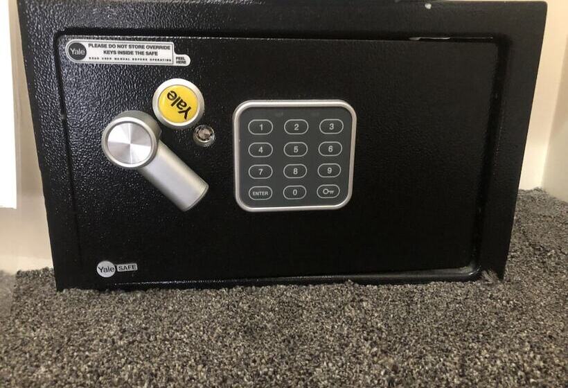 민박 Queen Phillippa