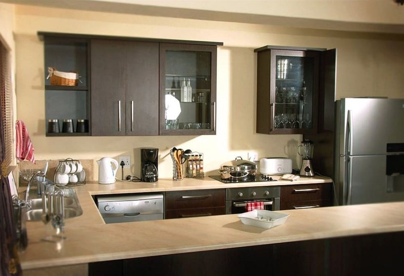 Deacra Villas By Sol Resorts