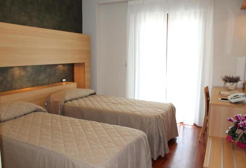 Halanus Hotel And Resort