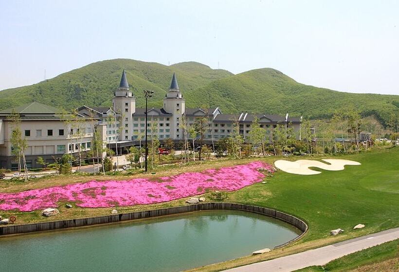 High1 Palace Hotel & Cc