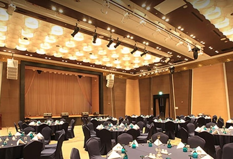 High1 Palace Hotel & Cc