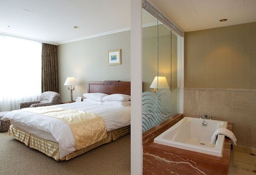 High1 Palace Hotel & Cc