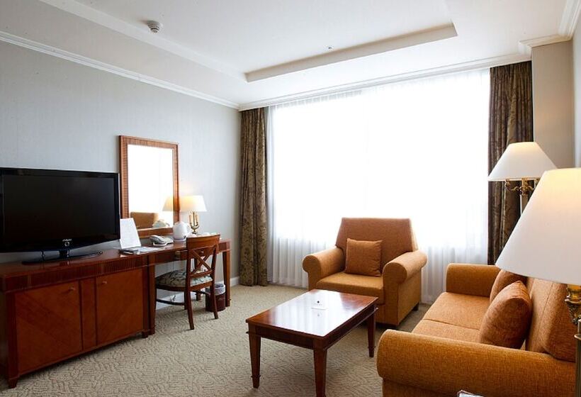 High1 Palace Hotel & Cc