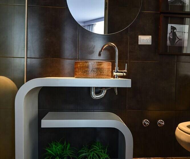 Ambit Boulevard Hotel Boutique