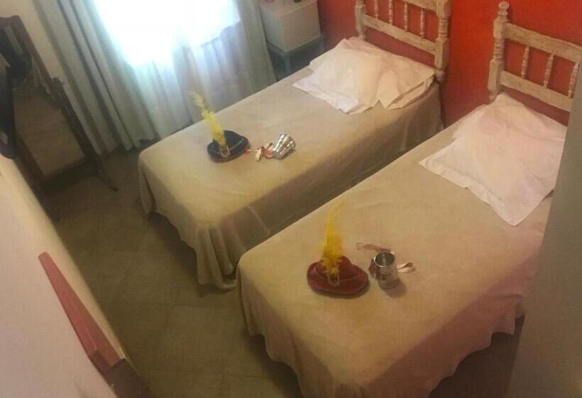 هتل Antiguo Camino