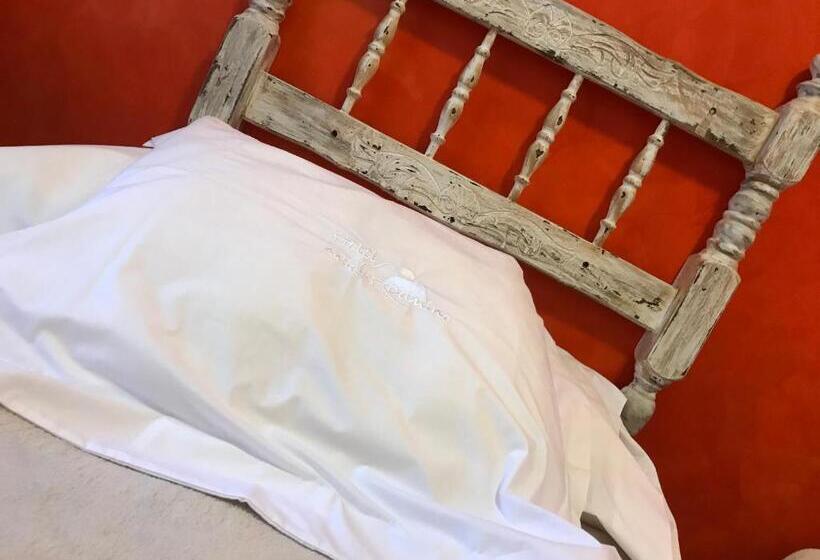 هتل Antiguo Camino
