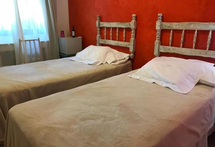 هتل Antiguo Camino