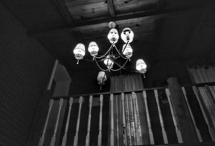 هتل Antiguo Camino