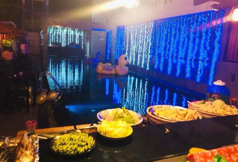 酒店 Baan Kata Maytha