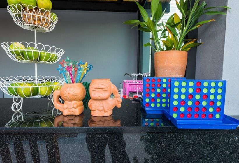 酒店 Baan Kata Maytha