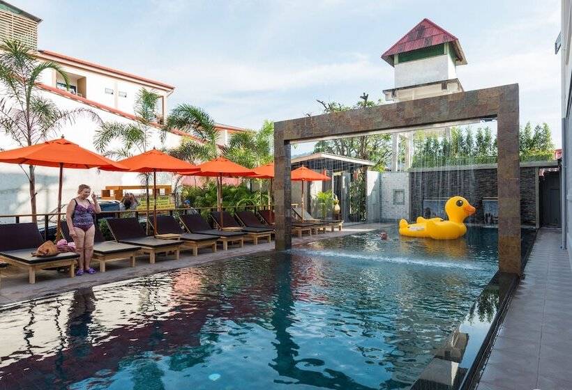 酒店 Baan Kata Maytha