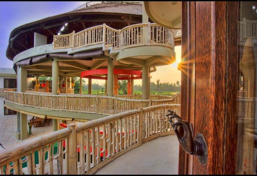 فندق Floating Leaf Eco Luxury Retreat