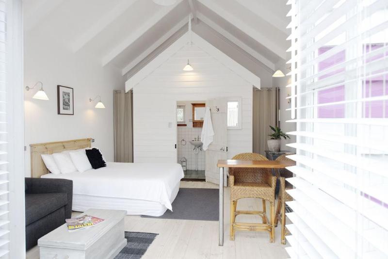 ホテル Beach Huts Middleton