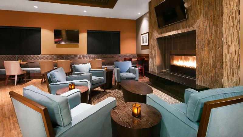 호텔 Best Western Premier Boulder Falls Inn