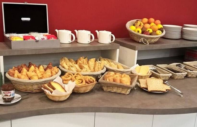 Brit Hotel Montargis