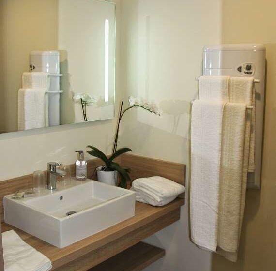 Brit Hotel Montargis