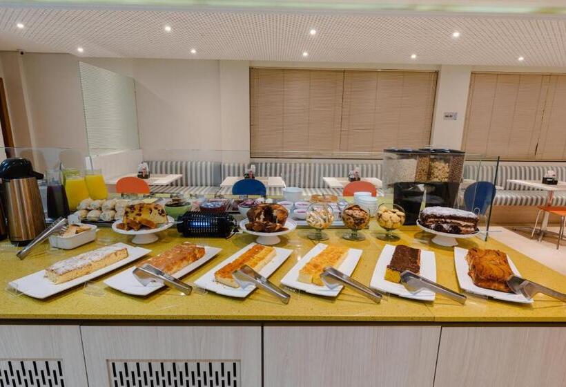 Отель Caiua Lago Umuarama