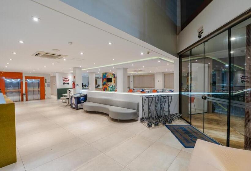 Отель Caiua Lago Umuarama